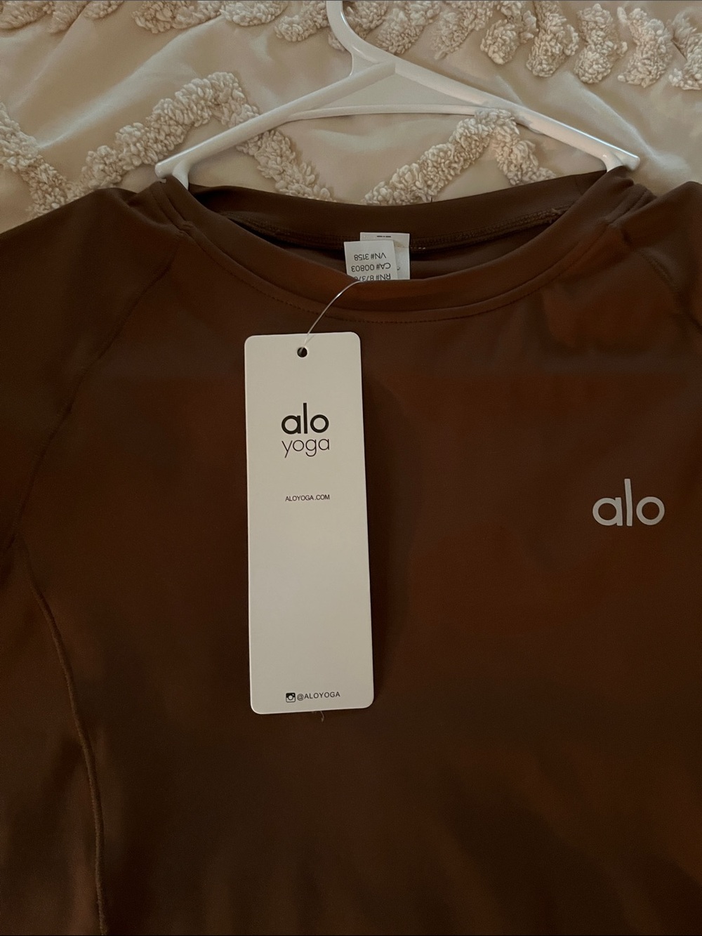 ALO Yoga Brown Cropped Performance Tee - Picture 2 of 4